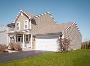 420 Preserve Dr, Genoa, IL 60135