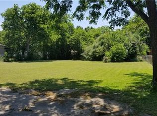 1005 Marengo St, Cleburne, TX 76033
