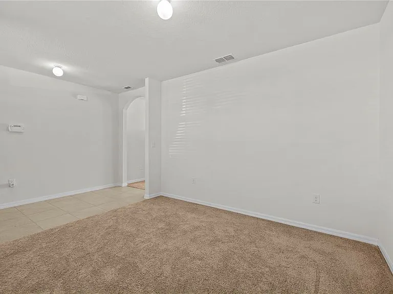 817 Sheen Cir — Photo 9