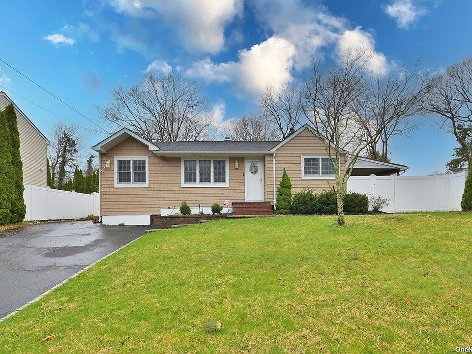 1st image of 44 Sarah Drive
