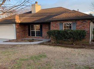 1743 Meadow Ridge Cir, Sevierville, TN 37862