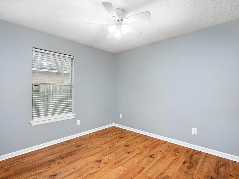 139 Horn Ct — Photo 21