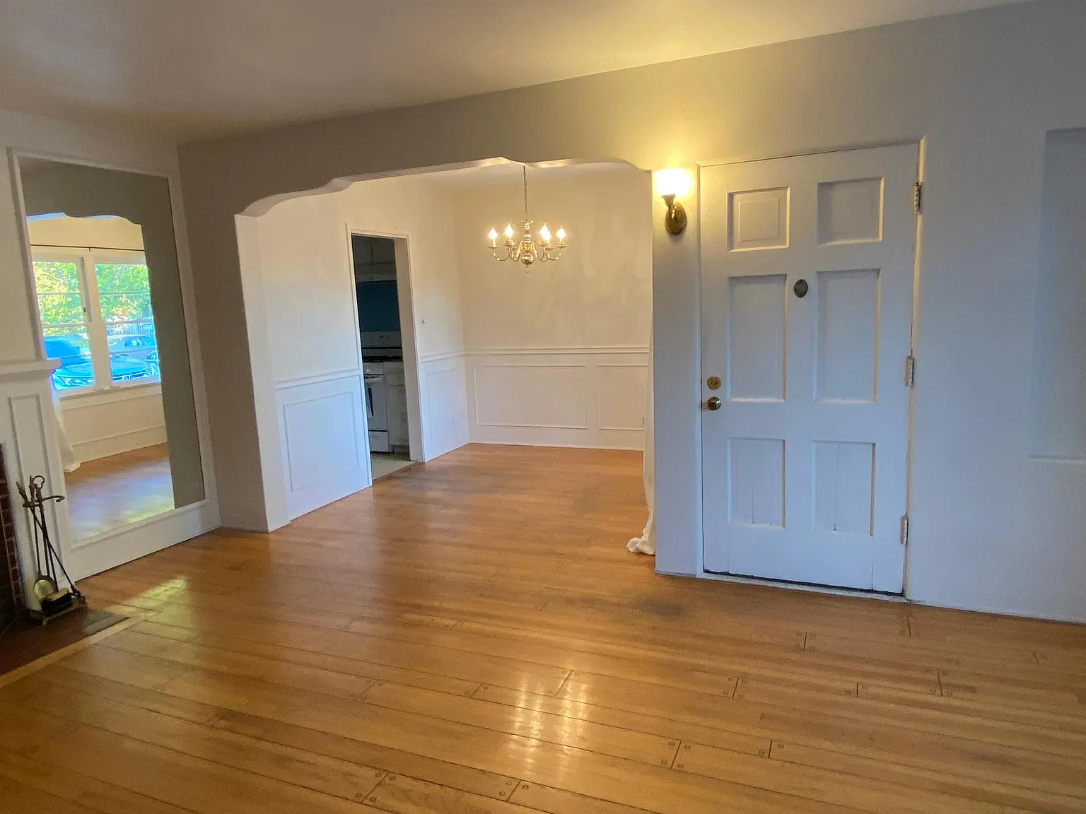 3 bed, 1285 sqft, $4,000 — Photo 3