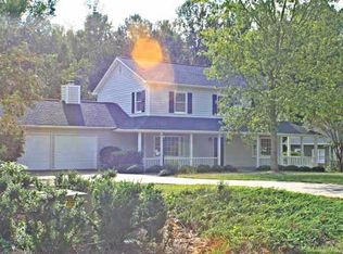 3545 Canon Creek Dr, Cumming, GA 30041