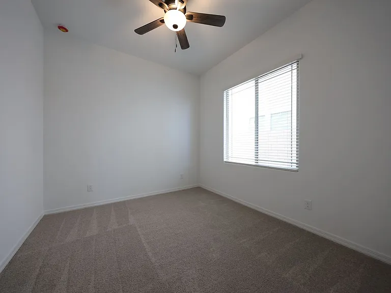 7683 W Smoketree Dr — Photo 34
