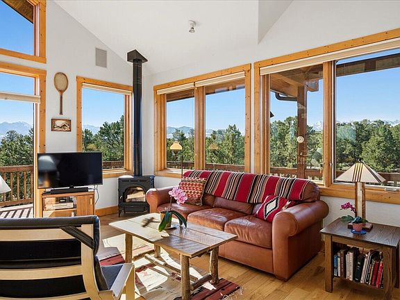 4th image of 75 Pinnacle Dr