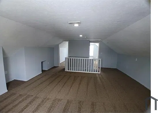 4 bed, 2000 sqft, $900 — Photo 3