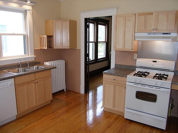 5th image of 1486 Hague Ave #1