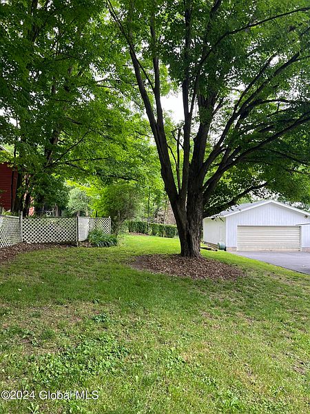 4th image of 7 Dayton Hill Road