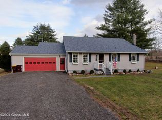 362 Eastline Rd, Ballston Lake, NY 12019