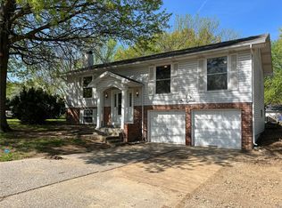 118 Kimberly Ln, Saint Peters, MO
