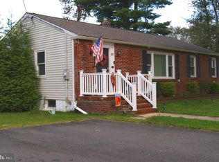 208 Dearborn Ave, Ewing, NJ 08638
