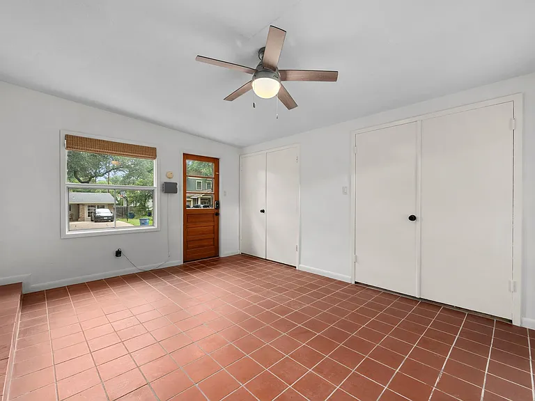 2618 Pembrook Trl — Photo 14