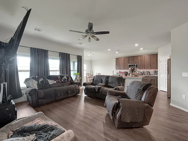 15127 Willow Tree Ln — Photo 8