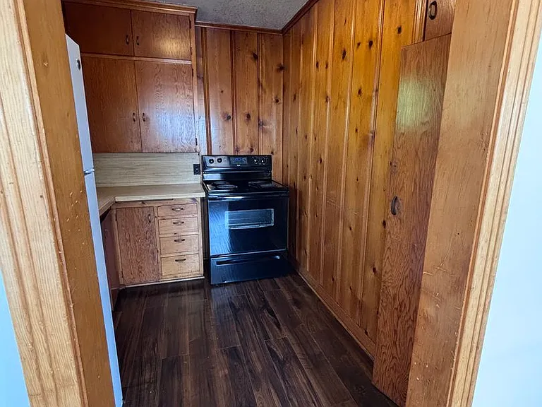 629 S Reno Ave — Photo 6