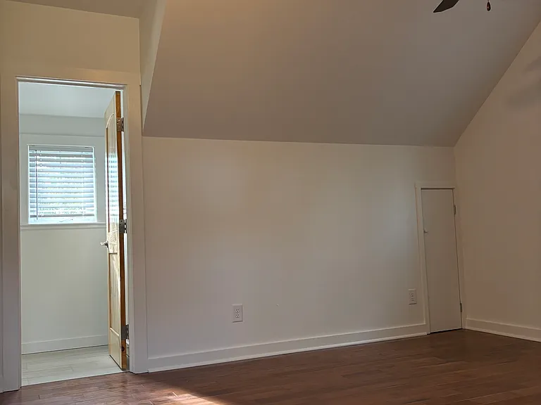 128 Romney St #B — Photo 21