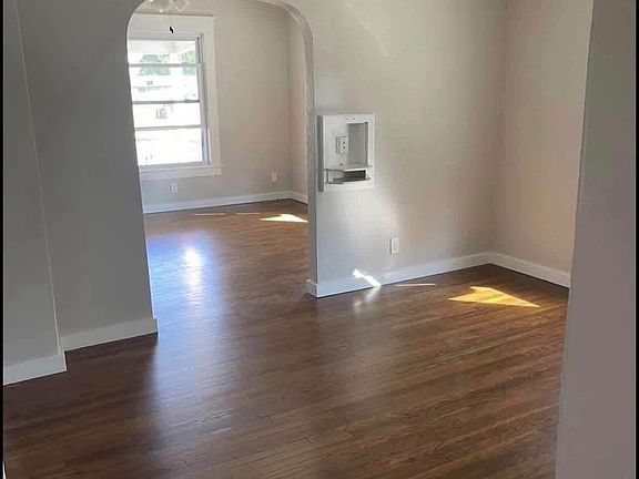 4th image of 1223 N McLean St