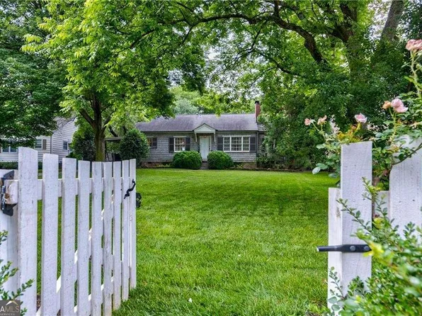 1407 Merry Ln NE, Atlanta, GA 30329