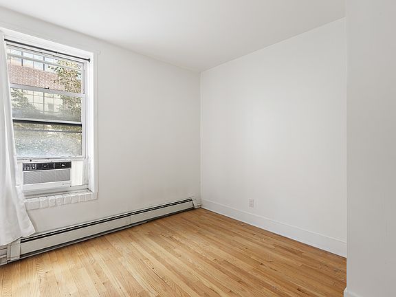 3rd image of 463 W 19th St APT 1