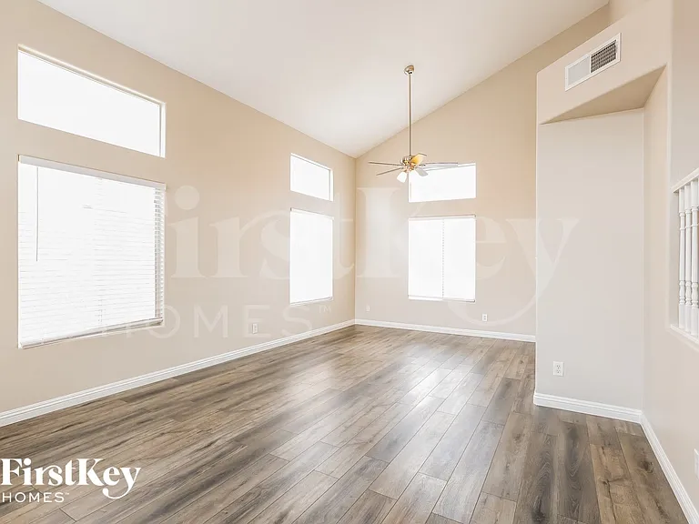 8905 Ballad Ave — Photo 5