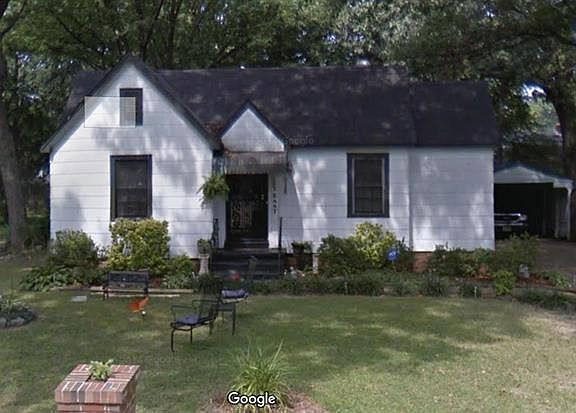 4th image of 1003 E Walthal Cir