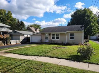 325 High St, Walworth, WI 53184
