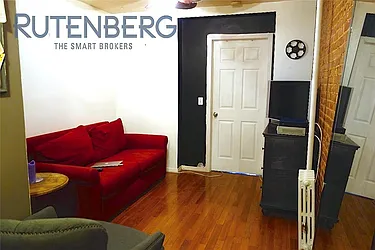 Rented by R New York