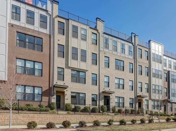 915 Salamander St #A, Charlottesville, VA 22911