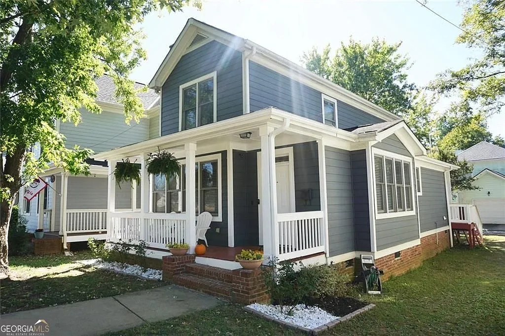 3 bed, 2.5 bath, 1600 sqft, $3,600 — Photo 1