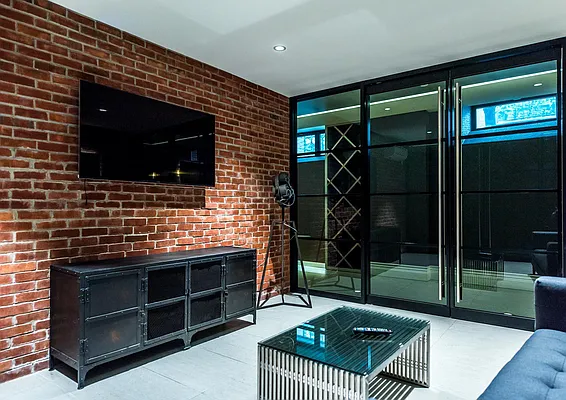 Rented by Nooklyn NYC LLC | media 63