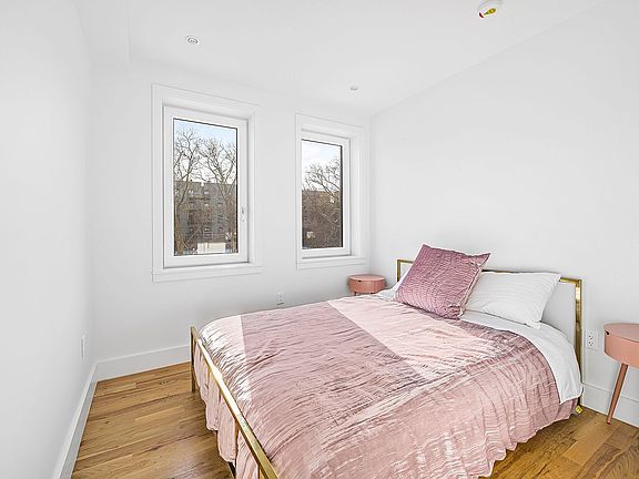5th image of 1079 Fulton St #5D