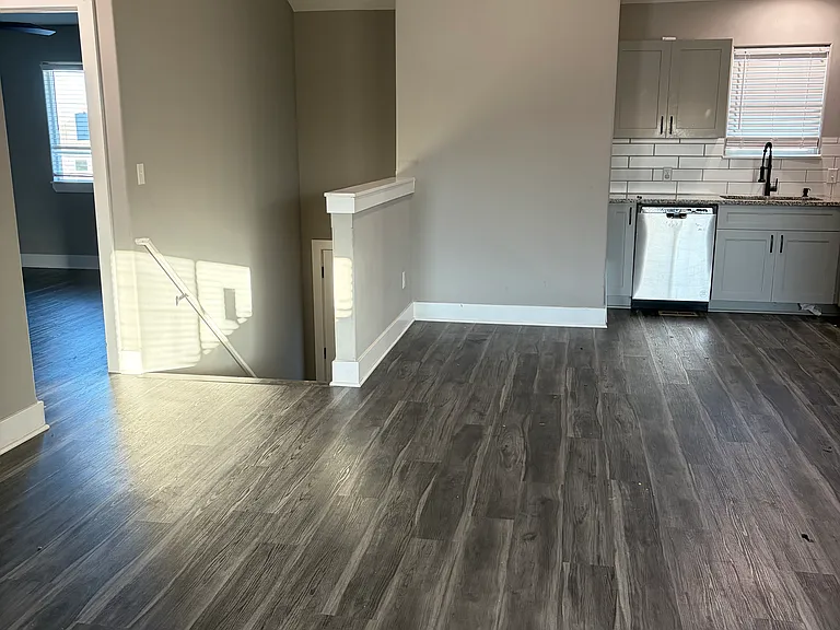 5248 N Toben Dr — Photo 3