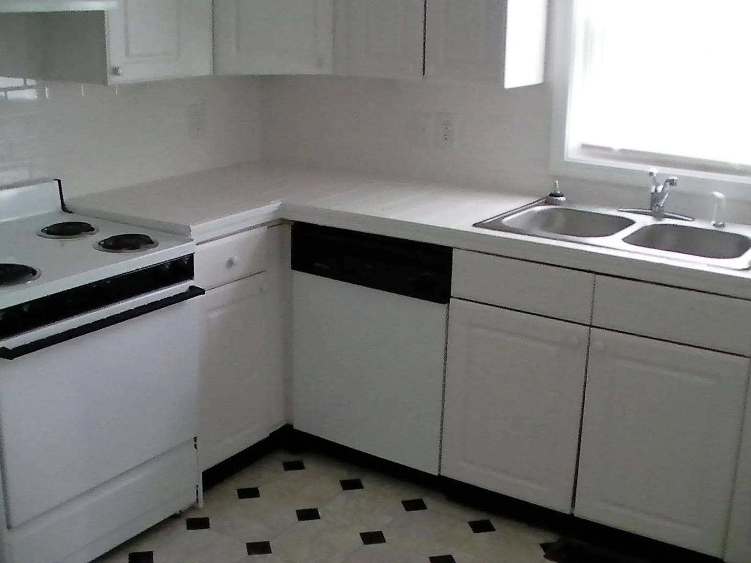 5 bed, 3.5 bath, 3000 sqft, $4,750 — Photo 4