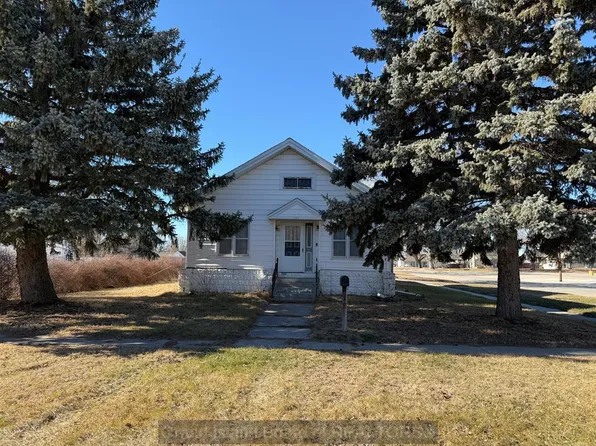 323 7th St, Saint Paul, NE 68873
