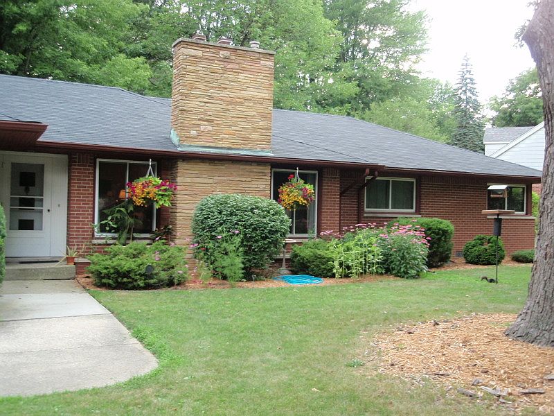1st image of 804 Lakeview Ave