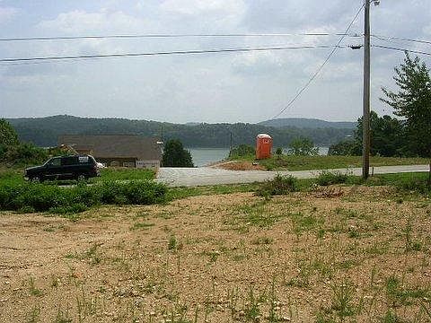 1st image of Pin Oak Dr