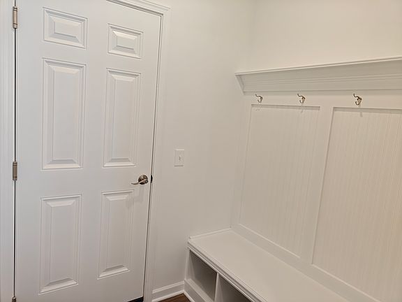 4th image of 1693 Merlot Ln