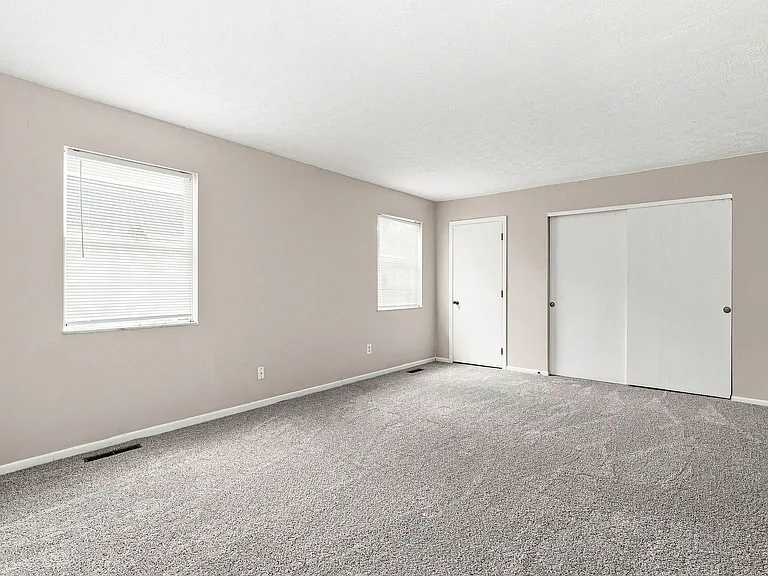 3301 Kristin Ct — Photo 7