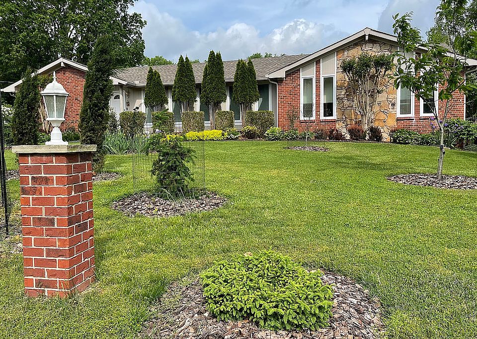 1st image of 1407 Devens Dr