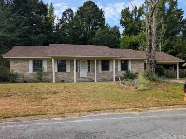 2400 Sheraton Park Dr, Pine Bluff, AR 71603