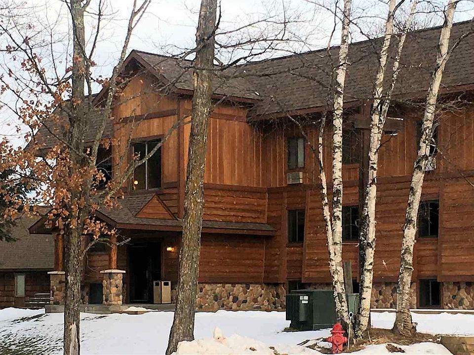1st image of 42910 Lakewoods Dr