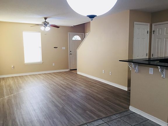 5th image of 15004 Pine Blvd