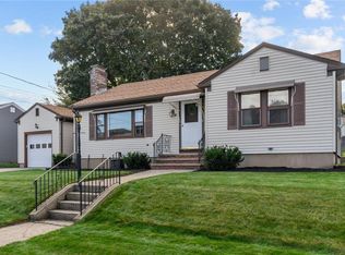 50 Burnett St, Johnston, RI 02919