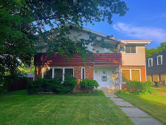2nd image of 968 N 123rd St