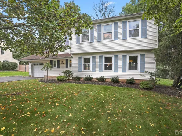 274 Savoy Ave, Edison, NJ 08820