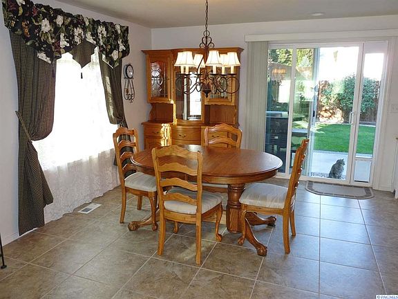 5th image of 4409 Campolina Ln