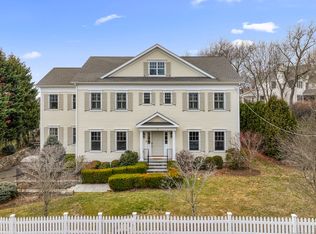 15 Gardiner St, Darien, CT 06820