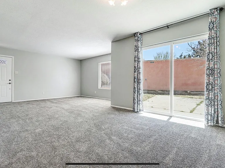 6000 Northland Ave NE — Photo 4
