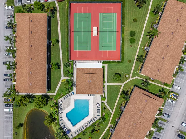 1401 Pinecrest Cir APT A, Jupiter, FL 33458
