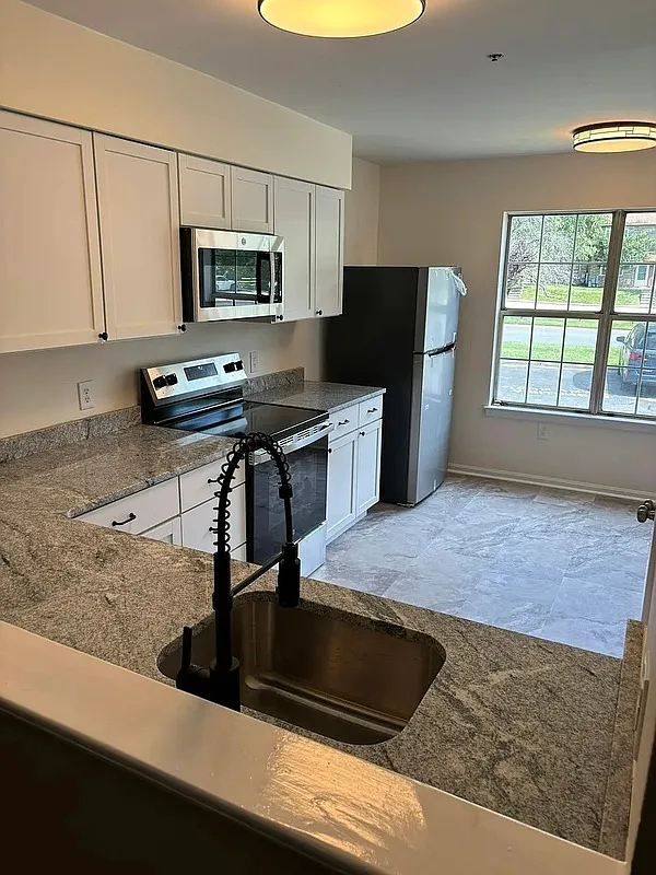 2 bed, 2.5 bath, 1000 sqft, $2,300 — Photo 4